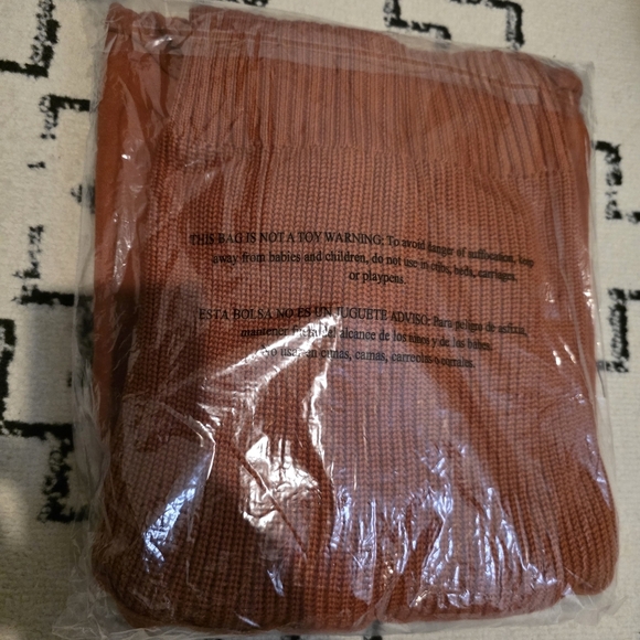 ⭐️40% Off⭐️ Time and Tru Mixed Media Sweatshirt with Hoodm in Orange Brick - Picture 7 of 7